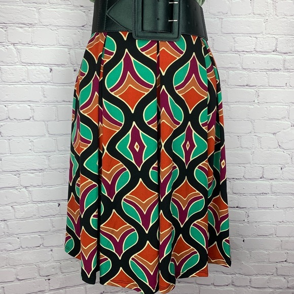 NEW LuLaRoe Madison midi skirt elastic waist hidden pockets high waisted pleated - Picture 6 of 8